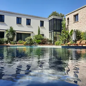 Hotel Hpc Suites - Cassis Centre - Parking Gratuit & Piscine Chauffee, Cassis